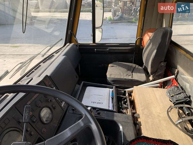 Автокран КТА 16 2005 в Киеве