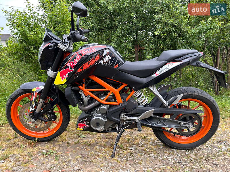 Мотоцикл Без обтекателей (Naked bike) KTM 390 Duke 2015 в 
