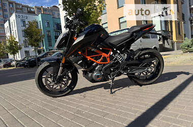 Мотоцикл Без обтекателей (Naked bike) KTM 390 Duke 2023 в Киеве