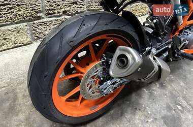 Мотоцикл Без обтекателей (Naked bike) KTM 390 Duke 2019 в 