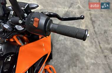 Мотоцикл Без обтекателей (Naked bike) KTM 390 Duke 2019 в 