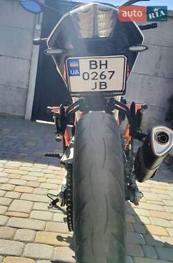 Мотоцикл Без обтекателей (Naked bike) KTM 390 Duke 2020 в 