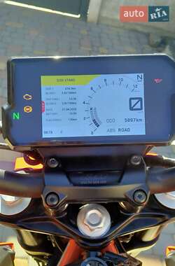Мотоцикл Без обтекателей (Naked bike) KTM 390 Duke 2020 в 