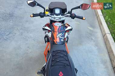 Мотоцикл Без обтікачів (Naked bike) KTM 390 Duke 2014 в 