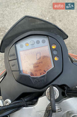 Мотоцикл Спорт-туризм KTM 390 Duke 2015 в 