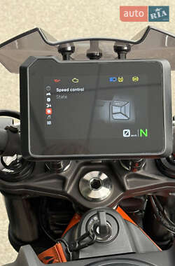Мотоцикл Без обтекателей (Naked bike) KTM 390 Duke 2024 в 