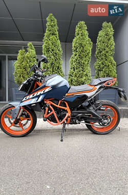 Мотоцикл Без обтекателей (Naked bike) KTM 390 Duke 2024 в 