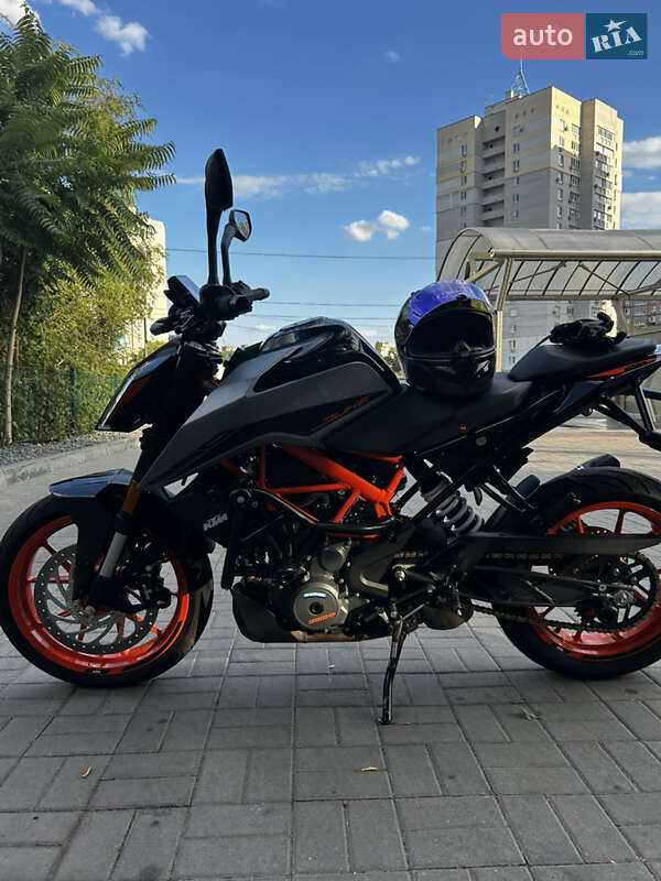 Мотоцикл Без обтекателей (Naked bike) KTM 390 Duke 2021 в Днепре