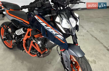 Мотоцикл Без обтекателей (Naked bike) KTM 390 Duke 2024 в 