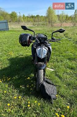 Мотоцикл Без обтекателей (Naked bike) KTM 390 Duke 2023 в  фото 3 Мотоцикл Без обтекателей (Naked bike) KTM 390 Duke 2023 в