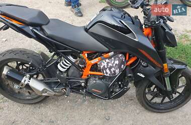 Мотоцикл Без обтекателей (Naked bike) KTM 390 Duke 2023 в  фото 7 Мотоцикл Без обтекателей (Naked bike) KTM 390 Duke 2023 в
