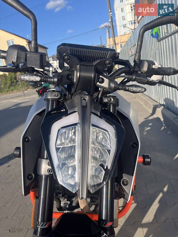 Мотоцикл Без обтікачів (Naked bike) KTM 390 Duke 2021 в Києві