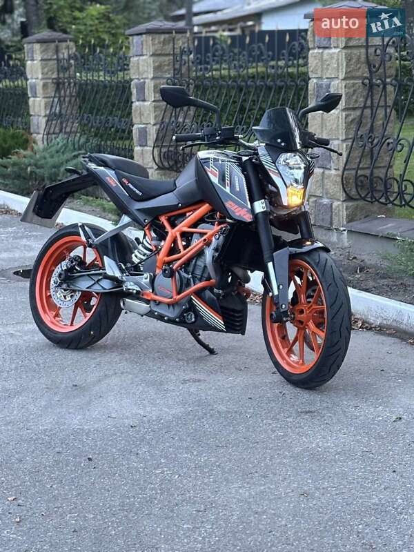 Мотоцикл Супермото (Motard) KTM 390 Duke 2015 в Олевске