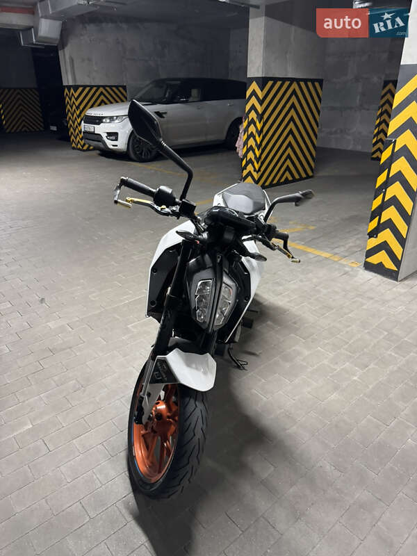 Мотоцикл Без обтекателей (Naked bike) KTM 390 Duke 2020 в Киеве фото 3 Мотоцикл Без обтекателей (Naked bike) KTM 390 Duke 2020 в Киеве