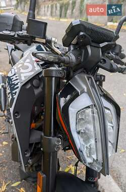 Мотоцикл Без обтекателей (Naked bike) KTM 390 Duke 2021 в  фото 8 Мотоцикл Без обтекателей (Naked bike) KTM 390 Duke 2021 в