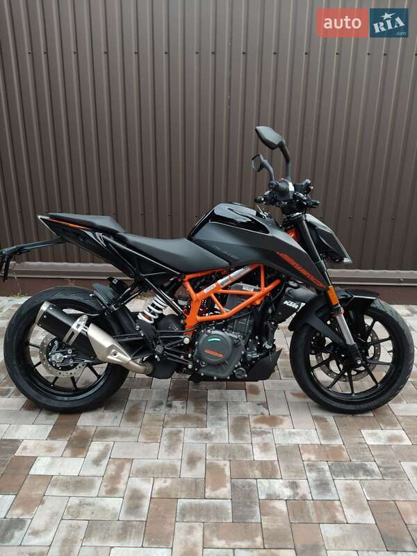 KTM 390 Duke 2023 KTM 390 Duke 2023