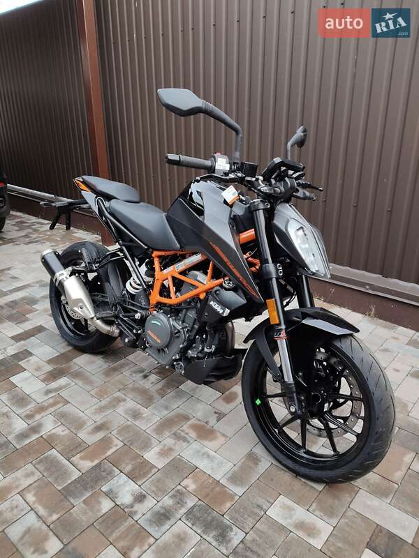 Мотоцикл Без обтекателей (Naked bike) KTM 390 Duke 2023 в Киеве