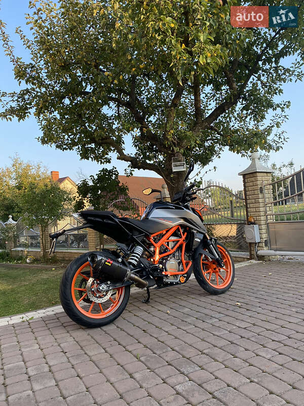 Мотоцикл Без обтікачів (Naked bike) KTM 390 Duke 2021 в Чернівцях