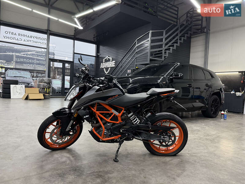 Мотоцикл Без обтікачів (Naked bike) KTM 390 Duke 2021 в Чернівцях