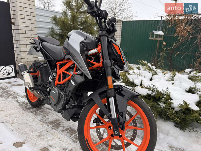 KTM 390 Duke 2021