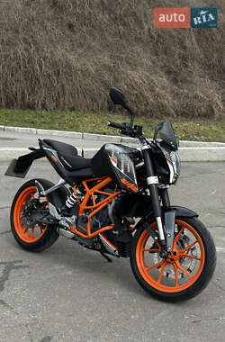 Мотоцикл Без обтекателей (Naked bike) KTM 390 Duke 2015 в Киеве