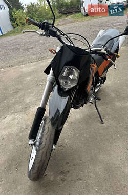 Грузовые мотороллеры, мотоциклы, скутеры, мопеды KTM 640 2005 в 
