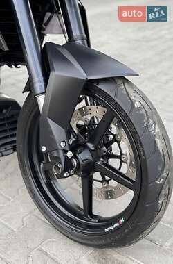 Мотоцикл Без обтекателей (Naked bike) KTM 690 Duke 2010 в 