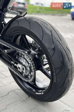 Мотоцикл Без обтекателей (Naked bike) KTM 690 Duke 2010 в 