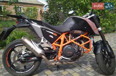Мотоцикл Без обтекателей (Naked bike) KTM 690 Duke 2012 в 