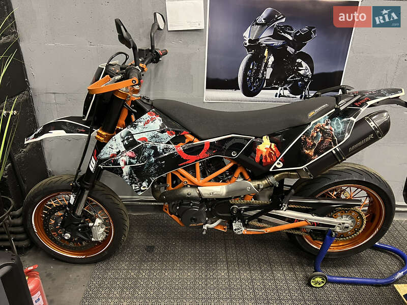 Мотоцикл Супермото (Motard) KTM 690 SMC R 2015 в Киеве