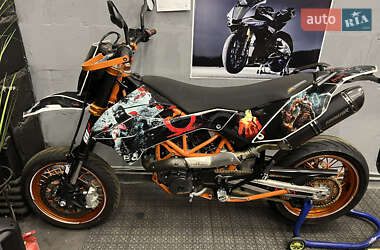 Мотоцикл Супермото (Motard) KTM 690 SMC R 2015 в 