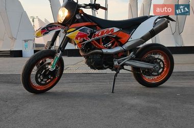 Мотоцикл Багатоцільовий (All-round) KTM 690 Supermoto 2017 в Звенигородці