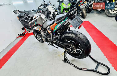 Спортбайк KTM 790 Duke 2019 в 