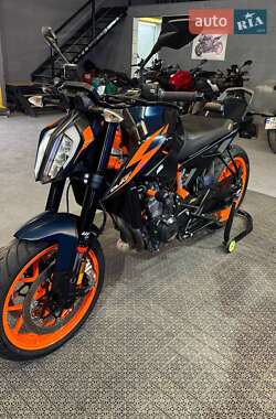 Мотоцикл Без обтекателей (Naked bike) KTM 890 Duke 2022 в 