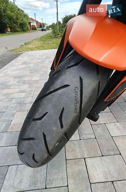 Мотоцикл Без обтекателей (Naked bike) KTM 890 Duke 2021 в 