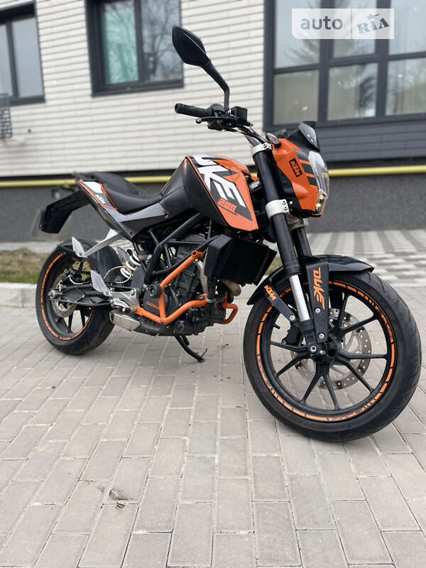 Мотоцикл Без обтікачів (Naked bike) KTM Duke 2012 в 