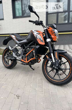 Мотоцикл Без обтікачів (Naked bike) KTM Duke 2012 в 