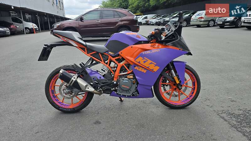 Спортбайк KTM RC 390 2017 в Киеве
