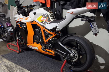 Спортбайк KTM RC 2015 в 