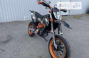 Мотоцикл Супермото (Motard) KTM SMC 690R 2017 в 