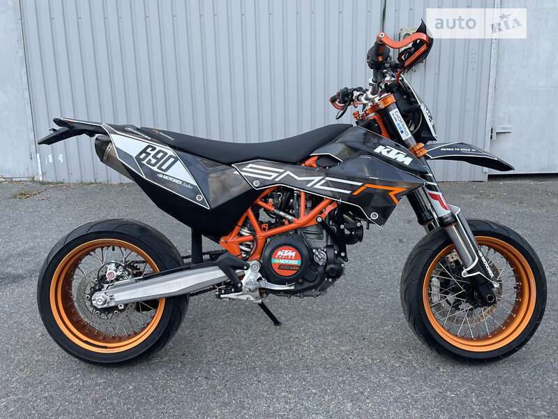 Мотоцикл Супермото (Motard) KTM SMC 690R 2017 в 