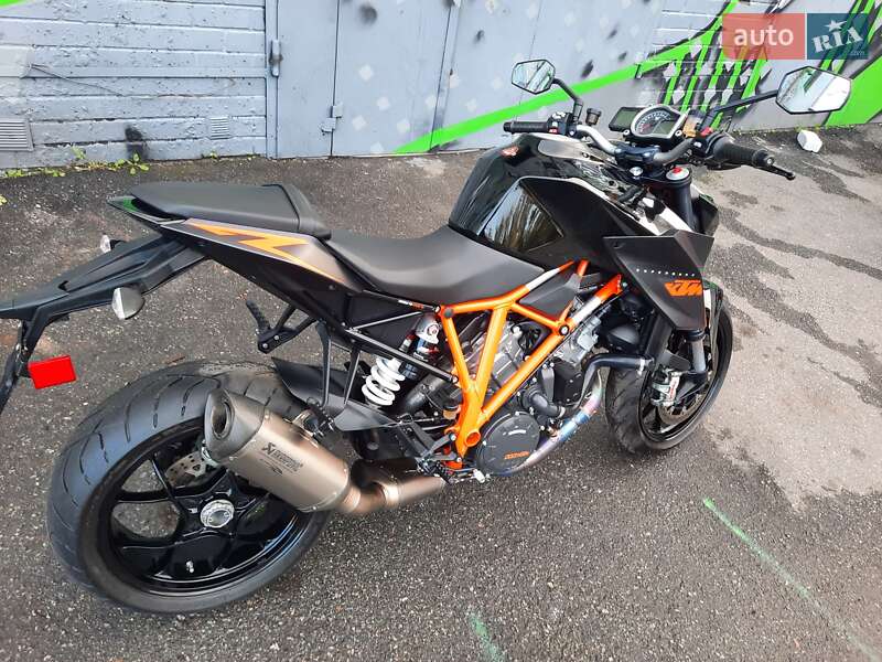 Мотоцикл Без обтекателей (Naked bike) KTM Super Duke 1290 2016 в Киеве