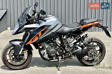 Мотоцикл Спорт-туризм KTM Super Duke 1290 2016 в 