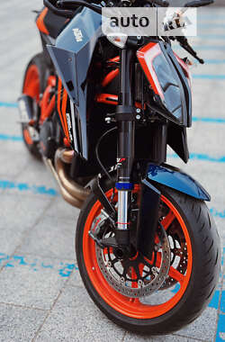 Мотоцикл Без обтекателей (Naked bike) KTM Super Duke 1290 2023 в Киеве