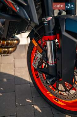 Мотоцикл Без обтекателей (Naked bike) KTM Super Duke 1290 2023 в 