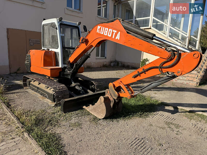 Kubota K 2002