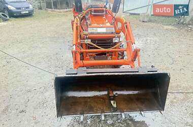 Фронтальні навантажувачі Kubota L 200 1990 в Тернополі