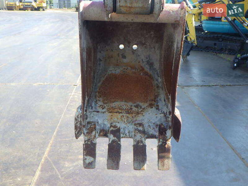 Гусеничний екскаватор Kubota U 2010 в Одесі