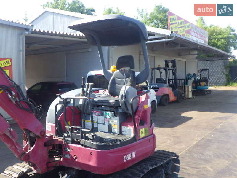 Гусеничний екскаватор Kubota U 2010 в Одесі