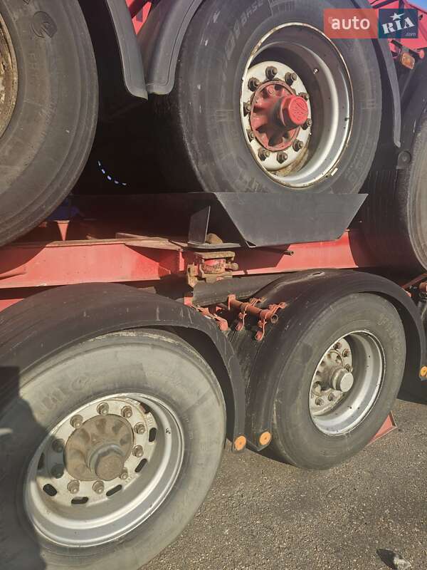 Контейнеровоз напівпричіп Kumlin AK 24/3 1994 в Бершаді фото 18 Контейнеровоз напівпричіп Kumlin AK 24/3 1994 в Бершаді